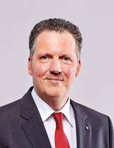 Obmann der Bundessparte Transport und Verkehr in
der Wirtschaftskammer Österreich Alexander Klacska