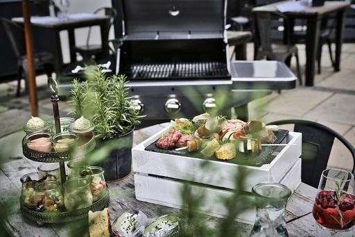  DAS CAMPUS - Privates Anbraten Sommer 2020