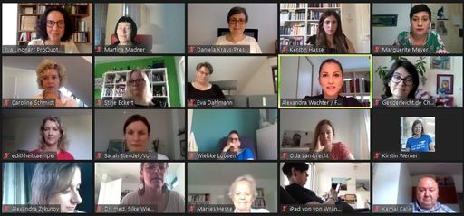 Vorschau Bild von Alexandra Wachter spricht im Concordia -Meetingroom
über die Forderungen des Frauennetzwerks Medien