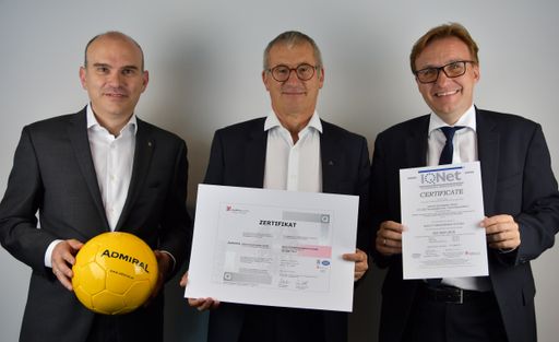 Jürgen Irsigler, Paul Kozelsky und Felipe Ludeña,
Geschäftsführung ADMIRAL Sportwetten GmbH
