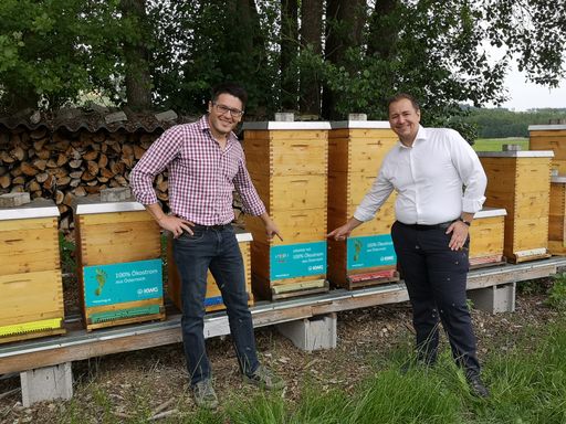Bio-Imker Michael Stiefmüller und KWG
Geschäftsführer Peter J. Zehetner