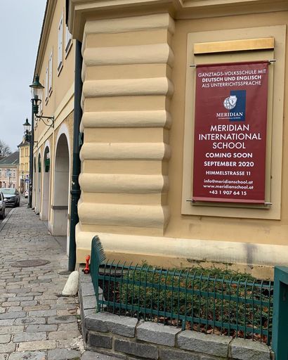 Vorschau Bild von Meridian International School Banner