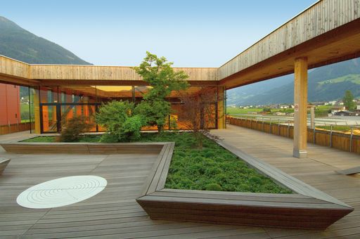 Vorschau Bild von Im Garten der Lüfte können die Besucher frische
Luft tanken!