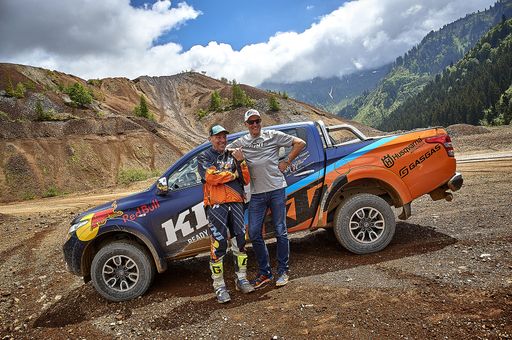 4x4 Erzbergrodeo Veranstalter Karl Katoch mit Wings
for Life Gründer Heinz Kinigadner am Erzberg
