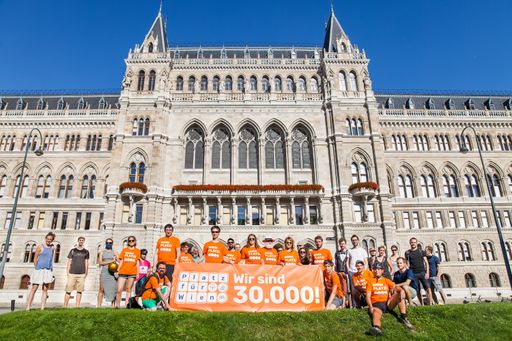 30.000 Unterschriften für die Initiative "Platz für
Wien"
