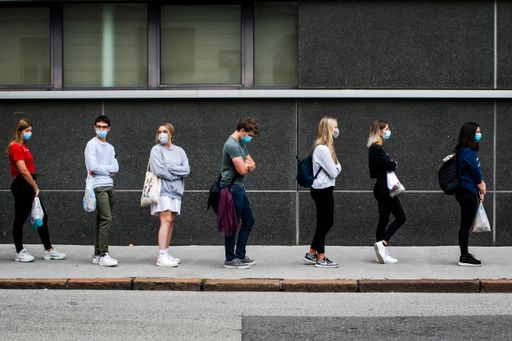 Vorschau Bild von https://www.apa-fotoservice.at/galerie/23451 - An der
Medizinischen Universität Innsbruck kamen am heutigen Freitag
insgesamt 2.793 BewerberInnen zum Test. Bei der Online-Anmeldung bis
Ende März waren es 4.008 Personen gewesen.