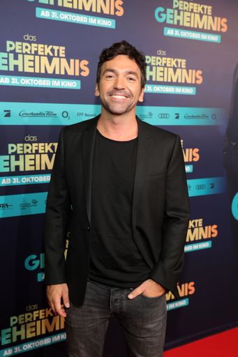  Bora Dagtekin / Constantin Film verlängert Exklusiv-Vertrag mit
Erfolgsregisseur Bora Dagtekin / Weiterer Text über ots und
www.presseportal.de/nr/12946 / Die Verwendung dieses Bildes ist für
redaktionelle Zwecke honorarfrei. Veröffentlichung bitte unter
Quellenangabe: "obs/Constantin Film/Andreas Rentz/ Getty Images"