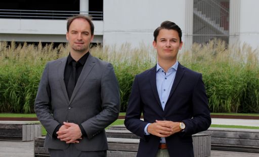 Vorschau Bild von Geschäftsführung: Tobias Mayer (rechts/Managing
Director & Founder) und Dietmar Pichler (links/Programmatic Director
& Founder)
