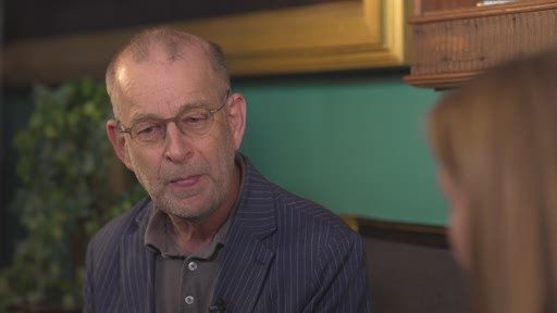 "In der Medizin wird um jeden Preis der Tod
bekämpft und nicht mehr nach Lebensqualität gefragt," beanstandet
Günther Loewit. Der Arzt, Bestsellerautor und bekannte Kritiker des
modernen Medizinsystems sieht seine These im gesellschaftlichen
Umgang mit der Corona-Pandemie eindrücklich bestätigt. In seinem
neuen Buch Sehnsucht Unsterblichkeit – Wie die Medizin zur neuen
Religion der Menschen wird stellt er die Frage: "Weshalb darf die
Medizin heute ähnlich über unser Leben bestimmen, wie es früher die
Kirche getan hat?"