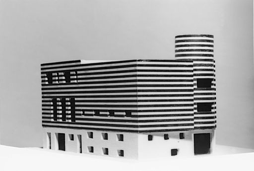  Adolf Loos, Haus Josephine Baker, Paris XVI, Avenue
Bugeaud, Frankreich (Projekt für den Um- und Zusammenbau zweier
bestehender Häuser), 1927, Modell