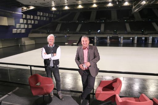 Vorschau Bild von EAV-Mastermind Thomas Spitzer teilt in der Wiener
Stadthalle seine Erinnerungen an 50 Jahre Austropop