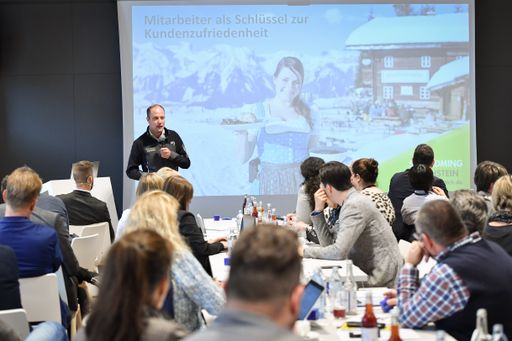 Unter dem Titel „Österreichs Tourismus nach Corona – Krise oder
Chance“ tagen Tourismusexperten, Zukunftsforscher und Vertreter der
Bundespolitik vom 7. bis 9. Oktober beim BÖTM Top Seminar im
Burgenland.