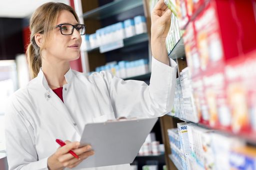 EU-Arzneimittelstrategie: ABDA fordert Kampf gegen
Lieferengpässe, Zugang zu bezahlbaren Medikamenten und mehr
Kompetenzen für Apotheken / Zum Ende der Ratspräsidentschaft
Deutschlands in der EU plant die ABDA am 1. Dezember 2020 in Brüssel
die Fachkonferenz "Lieferengpässe bei Arzneimitteln: Aufgeben?
Lösungen finden!". Anfang 2021 will die ABDA mit ihrem französischen
Pendant die Präsidentschaft im Zusammenschluss der Apotheker in der
Europäischen Union (ZAEU) übernehmen / Weiterer Text über ots und
www.presseportal.de/nr/7002 / Die Verwendung dieses Bildes ist für
redaktionelle Zwecke honorarfrei. Veröffentlichung bitte unter
Quellenangabe: "obs/ABDA Bundesvgg. Dt. Apothekerverbände"
