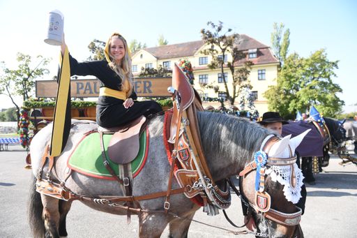 Vorschau Bild von Das Münchner Kindl / Weiterer Text über ots und
www.presseportal.de/nr/19178 / Die Verwendung dieses Bildes ist für
redaktionelle Zwecke honorarfrei. Veröffentlichung bitte unter
Quellenangabe: "obs/Paulaner Brauerei/Felix Hörhager für Paulaner"