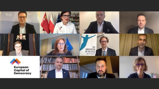 Online Roundtable anlässlich des Launch (v.l.oben):
Jürgen Czernohorszky, Wiener Stadtrat für Bildung, Integration,
Jugend und Personal, Österreich; Aleksandra Dulkiewicz,
Bürgermeisterin von Danzig, Polen; Hermano Sanches Ruivo,
Vizebürgermeister für Europäische Angelegenheiten von Paris,
Frankreich; Rafał Trzaskowski, Bürgermeister von Warschau, Polen;
Gergely Karácsony, Oberbürgermeister von Budapest, Ungarn; Dubravka
Šuica, Vizepräsidentin für Demokratie und Demografie, Europäische
Kommission; Helfried Carl, Gründer der Initiative ECoD und Managing
Partner The Innovation in Politics Institute; Kostas Bakoyannis,
Bürgermeister von Athen, Griechenland; Zdeněk Hřib,
Oberbürgermeister von Prag, Tschechische Republik; Matúš Vallo,
Bürgermeister von Bratislava, Slowakei; Uta Zeube Buberl, The
Innovation in Politics Institute