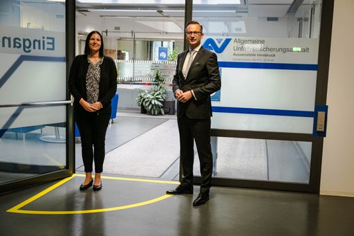 Vorschau Bild von AUVA Außenstellenleiterin Irmgard Trinker und Obmann Mario Watz