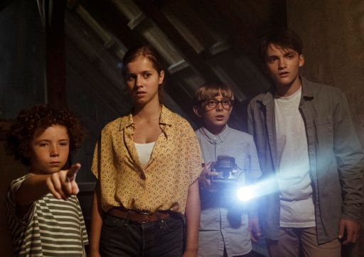 Vorschau Bild von Filmstill: Das Schaurige Haus AT 2020, Regie:
Daniel Geronimo Prochaska. Die Weltpremiere findet am 26.09. um 18
Uhr im Rahmen des SLASH Filmfestivals im Filmcasino statt.