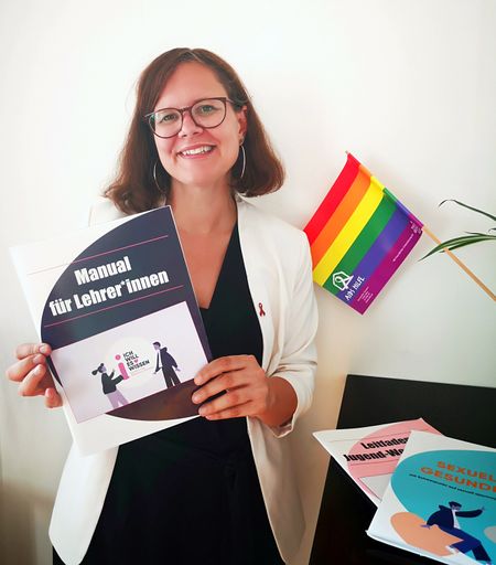Andrea Brunner, Geschäftsführerin Aids Hilfe Wien:
Unwissenheit und ungleicher Zugang zu Informationen forcieren
Mythenbildung bei Fragen zu Verhütung und Liebe.