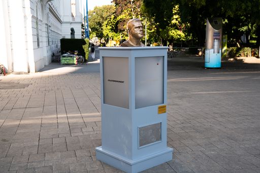Vorschau Bild von Gerald van der Hint Denkmal #ravemonument