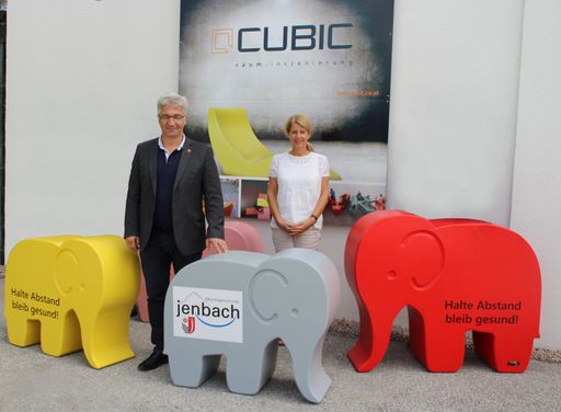 Vorschau Bild von Gemeinde Jenbach "Babelo-Abstandselefant"