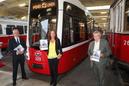 Vorschau Bild von Wiener Standortanwalt Alexander Biach, Öffi-Stadträtin Ulli Sima
und Wiener-Linien-GF Günter Steinbauer