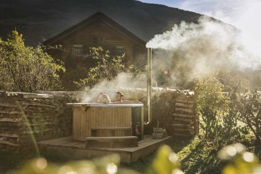  Hot Tub Chalet - Wellnessurlaub am Landgut Moserhof