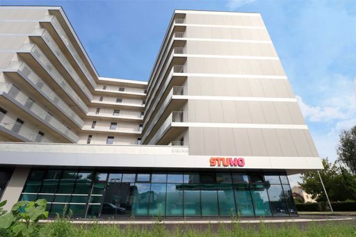  Außenansicht STUWO Studentenheim Linz Altenbergerstraße 9