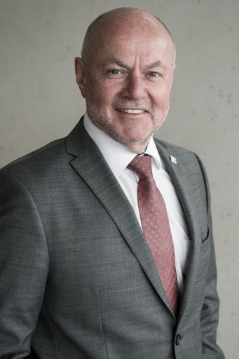 BR h.c. DI Rudolf Kolbe, Präsident der Bundeskammer
der ZiviltechnikerInnen