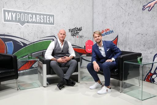  Carsten Jancker und Kevin Piticev am neuen
MyPodcarsten Set bei den Dreharbeiten.