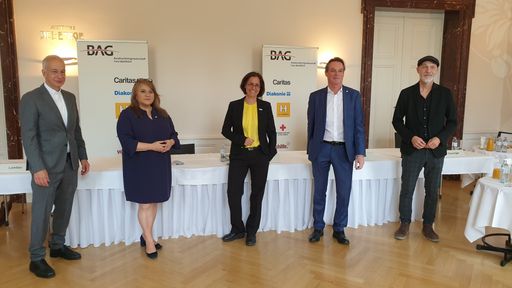 Pressekonferenz: Caritas, Diakonie, Hilfswerk,
Rotes Kreuz und Volkshilfe: Ohne erfolgreiche Personaloffensive
keine Pflegereform!