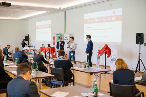 Vorschau Bild von Beim Eröffnungsplenum der 25. EPCON begeisterten
die Nachwuchstalente die Experten der Branche.