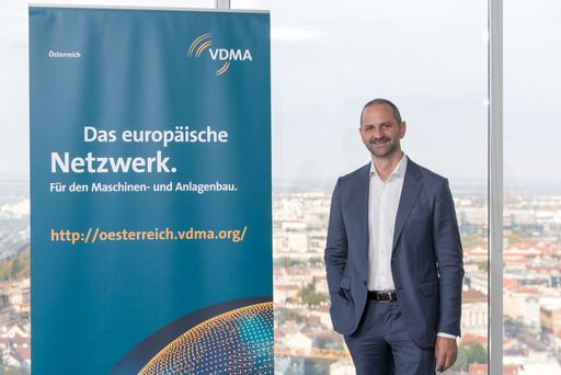 Dr. Christoph Steger, Engel Austria GmbH
(Vorstandsvorsitzender VDMA Geschäftsstelle Österreich)