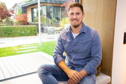 Vorschau Bild von Max Franz im neuen Musterhaus ELK Design 130 im
Musterhauspark Eugendorf