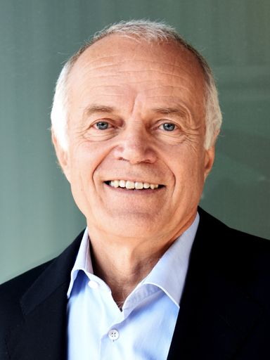 Univ. Prof. Dr. Heinz Redl war lange Zeit Direktor
des Ludwig Boltzmann Instituts für Experimentelle und Klinische
Traumatologie. Heute leitet er gemeinsam mit Raffael Himmelsbach die
LBG Forschungsgruppe SHoW.