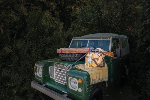  Bei der Auktion am 5. November 2020 sind erstmals
Country Life Gegenstände und Offroad-Fahrzeuge in der Auktion!
