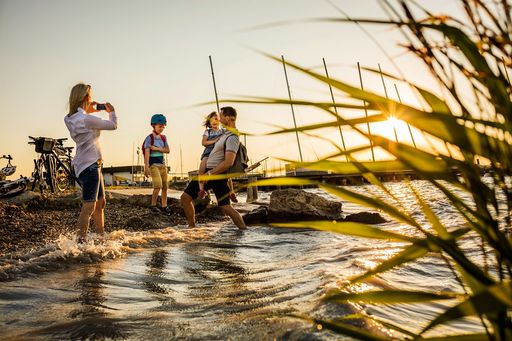  Wer jetzt bereits seinen Urlaub 2021 online am Neusiedler See
bucht, bekommt nicht nur einen Bonus, sondern auch
Storne-Sicherheit!