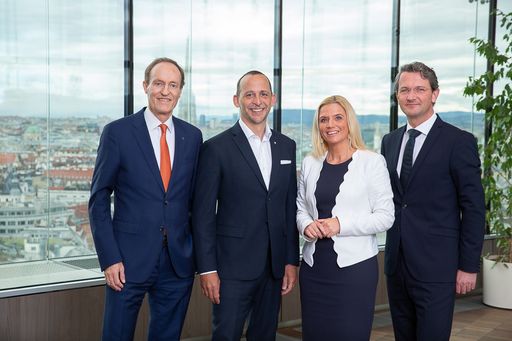  Geschäftsführung der Aktuell-Gruppe v.l.n.r.: Dr.
Günther Reisel, Mag. Alexander Stegbauer, Sabine Ransböck, MBA CSE
und Stefan Kojalek