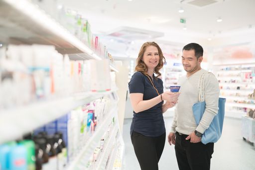 Vorschau Bild von dm drogerie markt punktet in Marktstudien und
Verbraucherbefragungen besonders im Bereich Preis-Leistung, außerdem
mit Einkaufserlebnis, Service, Sortiment und insbesondere auch den
dm Marken.