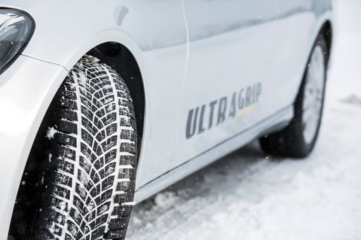 Auto Bild allrad Testsieger: Goodyear UltraGrip Performance+ /
Weiterer Text über ots und www.presseportal.de/nr/56237 / Die
Verwendung dieses Bildes ist für redaktionelle Zwecke honorarfrei.
Veröffentlichung bitte unter Quellenangabe: "obs/Goodyear Dunlop"
