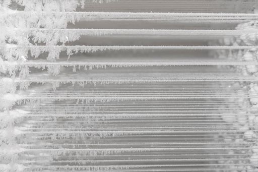 Vorschau Bild von Schneeherstellung im High-Tech Labor / Weiterer Text über ots und
www.presseportal.de/nr/56237 / Die Verwendung dieses Bildes ist für
redaktionelle Zwecke honorarfrei. Veröffentlichung bitte unter
Quellenangabe: "obs/Goodyear Dunlop"