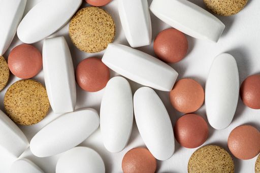 Lieferengpässe bei Arzneimitteln: Apotheker wollen europäische
Lösungen auf Konferenz mit zahlreichen Partnern erarbeiten /
European Conference "MEDICINES SHORTAGES: GIVING UP? FINDING
SOLUTIONS!" on 1 December 2020 in Brussels/Berlin / Weiterer Text
über ots und www.presseportal.de/nr/7002 / Die Verwendung dieses
Bildes ist für redaktionelle Zwecke honorarfrei. Veröffentlichung
bitte unter Quellenangabe: "obs/ABDA Bundesvgg. Dt.
Apothekerverbände"