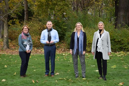 Vorschau Bild von Das Team von Pro Rare Austria (v.l.n.r.): Elisabeth
Weigand, Rainer Riedl, Ulrike Holzer, Dominique Sturz