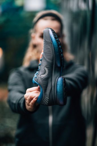 Vorschau Bild von "Spark in the Dark" Limited Edition von True Motion / Weiterer
Text über ots und www.presseportal.de/nr/150825 / Die Verwendung
dieses Bildes ist für redaktionelle Zwecke honorarfrei.
Veröffentlichung bitte unter Quellenangabe: "obs/True Motion"