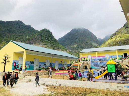 Neue Schule in Sang Sung, Ha Giang (Provinz),
Vietnam
