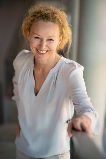 Vorschau Bild von FH Kärnten Peter Granig wurde erneut zum Rektor,
Angelika Mitterbacher zur Vizerektorin der FH Kärnten gewählt. Die
Funktionsperiode des neuen Rektorats läuft bis 2024.