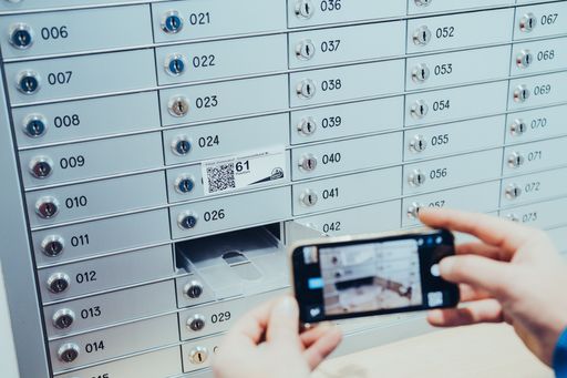 Vorschau Bild von Commerzialbank unter dem Hammer