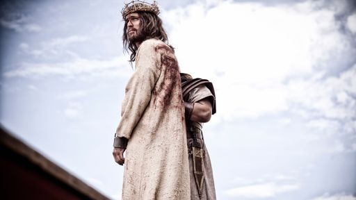 Er wurde in einem Stall geboren und starb am Kreuz: Jesus gilt
dennoch als der Retter der Welt. Der Film erzählt sein Leben. Diogo
Morgado als Jesus
