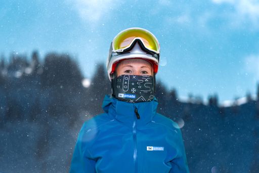 Vorschau Bild von Ein wintersportgerechter Mund-Nasenschutz wird kostenlos bei
jedem Ticketkauf einmalig ausgegeben.