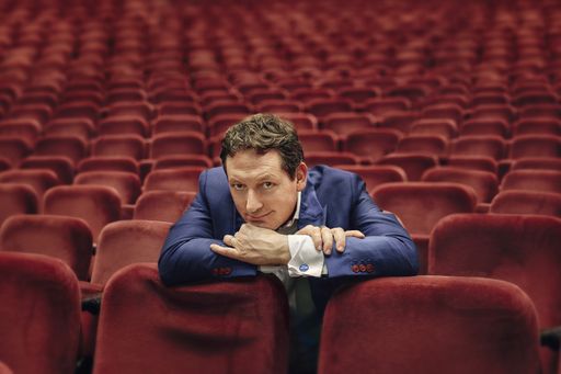 Vorschau Bild von Dr. Eckart von Hirschhausen spielt sein aktuelles Programm
"Endlich" am 23.06.21 auf der Donaubühne Tulln