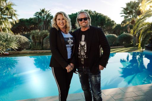 Vorschau Bild von Neue Folgen bei RTLZWEI: "Die Geissens - Eine schrecklich
glamouröse Familie" / Carmen und Robert Geiss / Weiterer Text über
ots und www.presseportal.de/nr/6605 / Die Verwendung dieses Bildes
ist für redaktionelle Zwecke honorarfrei. Veröffentlichung bitte
unter Quellenangabe: "obs/RTLZWEI/Niklas Niessner"